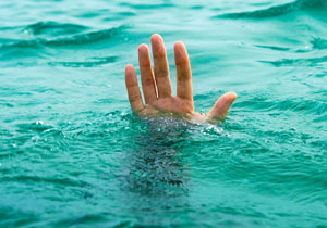 جستجوی امدادگران برای یافتن مرد میانسال غرق شده در رودخانه هراز