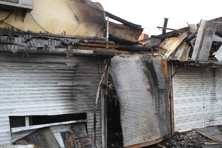 آتش سوزی  4 باب مغازه در مرکز شهر آمل